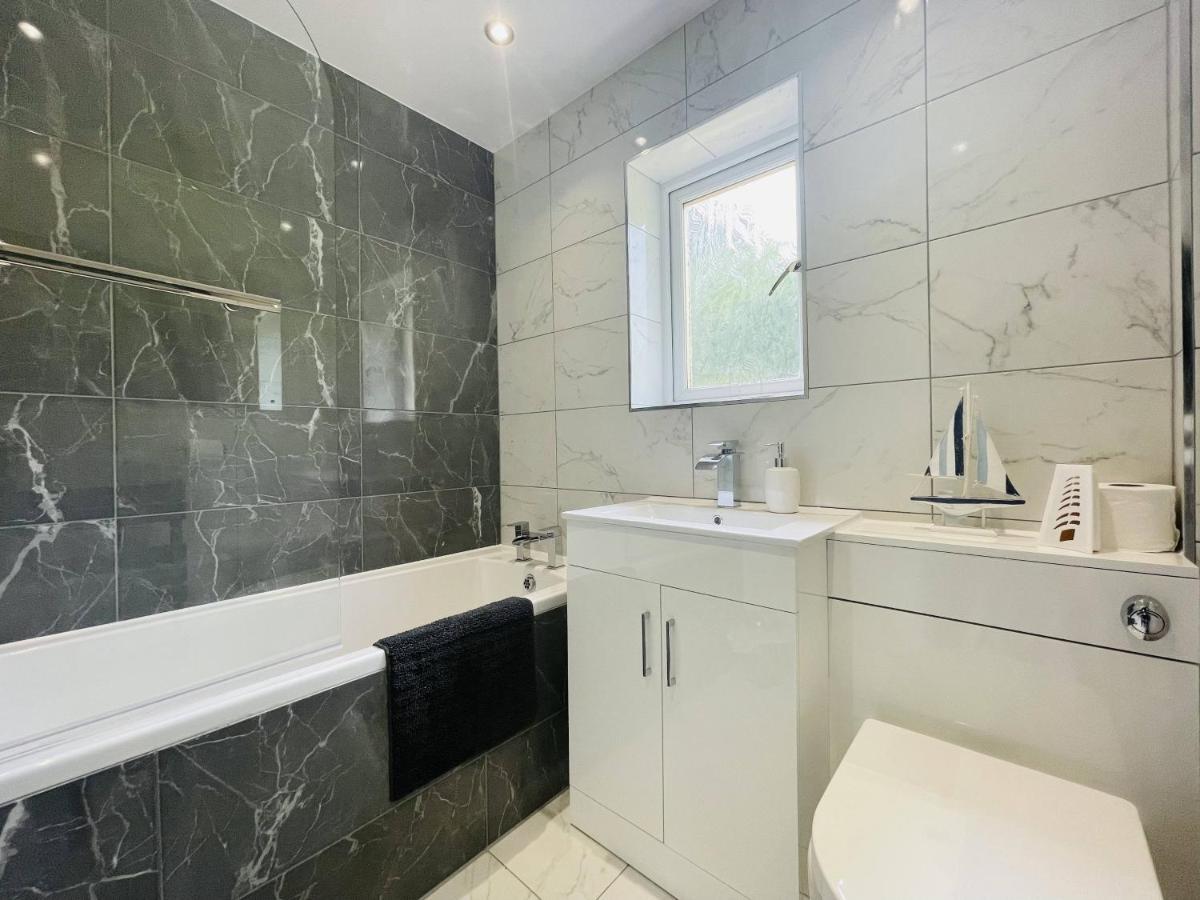 Central Hamilton House Экстерьер фото